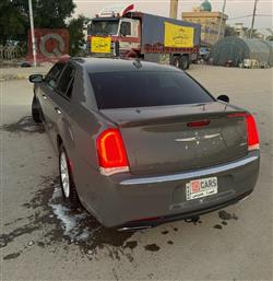 کرایسلەر 300